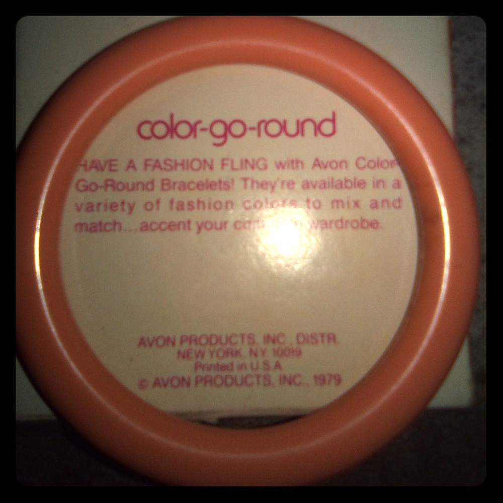 Avon Color go round bangle bracelet